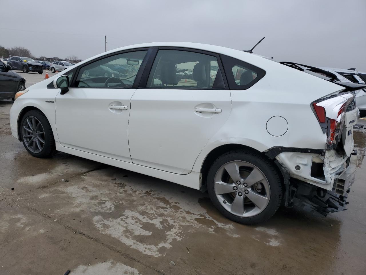 2013 TOYOTA PRIUS - Image 2