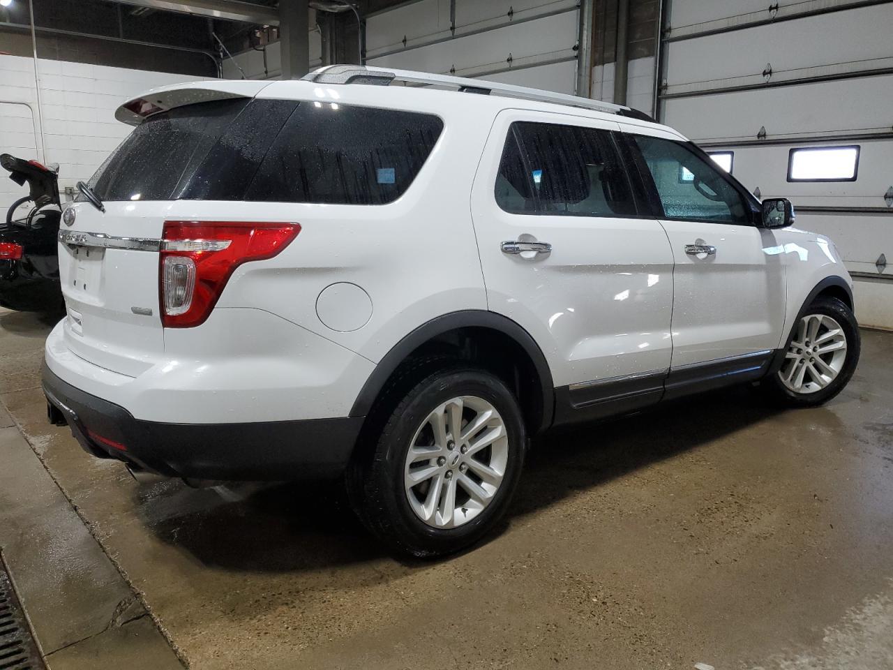 2013 FORD EXPLORER X - Фото 3