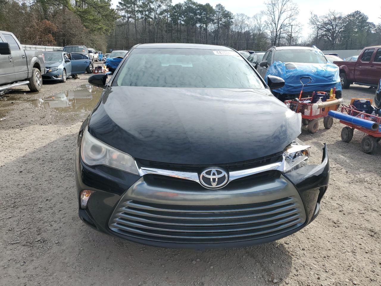 2017 TOYOTA CAMRY LE - Фото 5