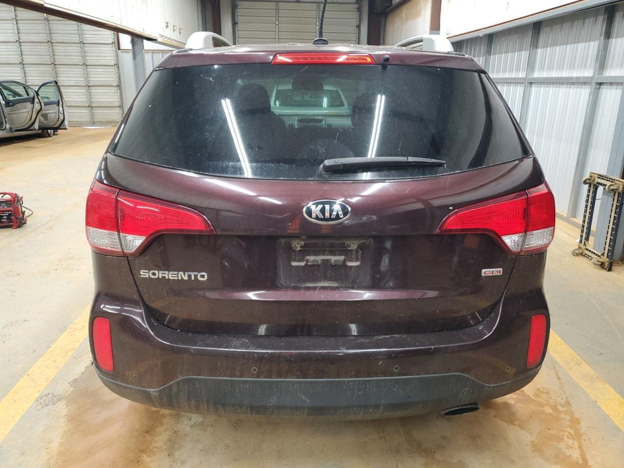 2015 KIA SORENTO LX - Image 6