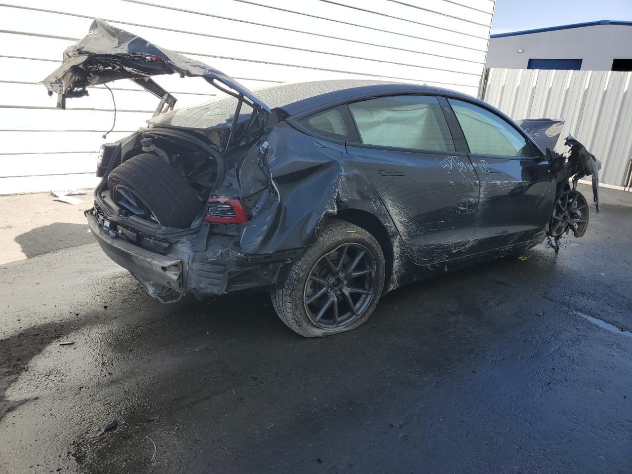 2023 TESLA MODEL 3 - Фото 3