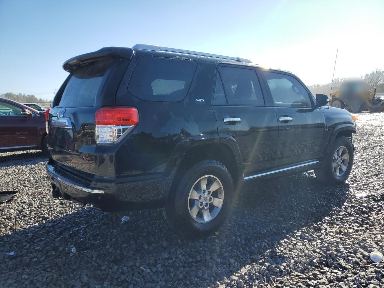2011 TOYOTA 4RUNNER SR - Image 3