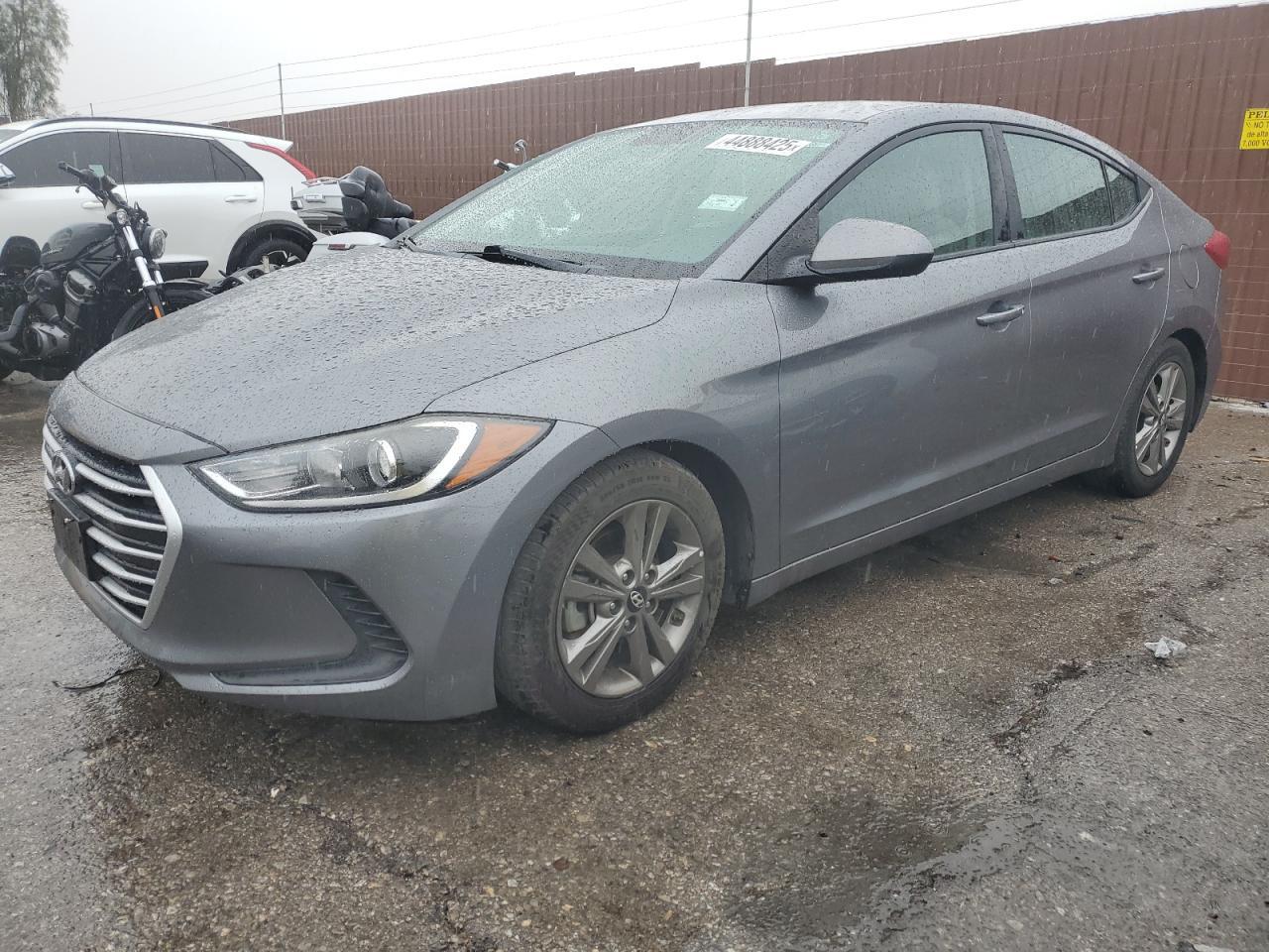 2018 HYUNDAI ELANTRA SE