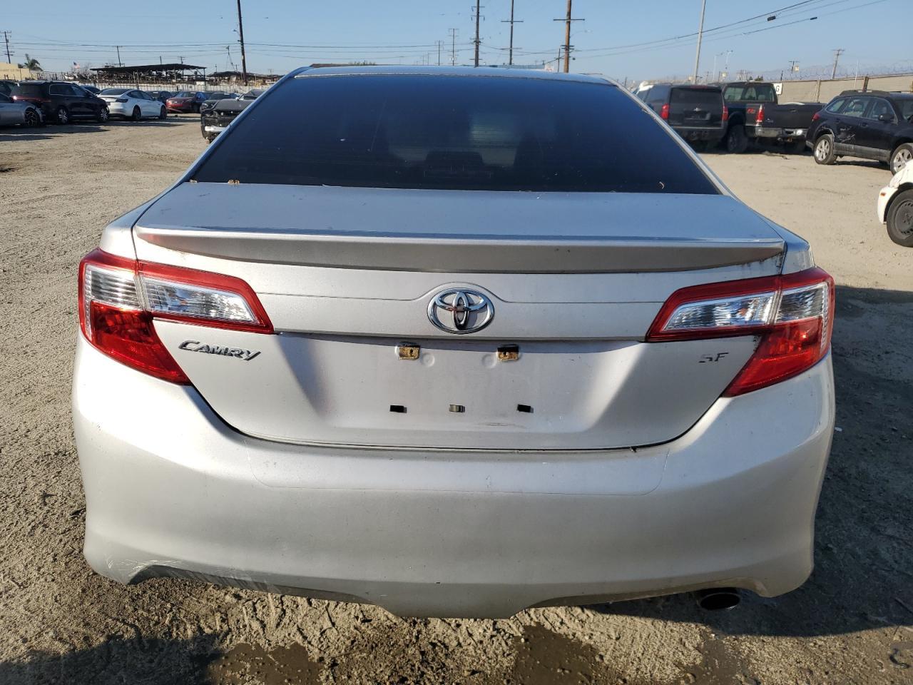 2014 TOYOTA CAMRY L - Image 6