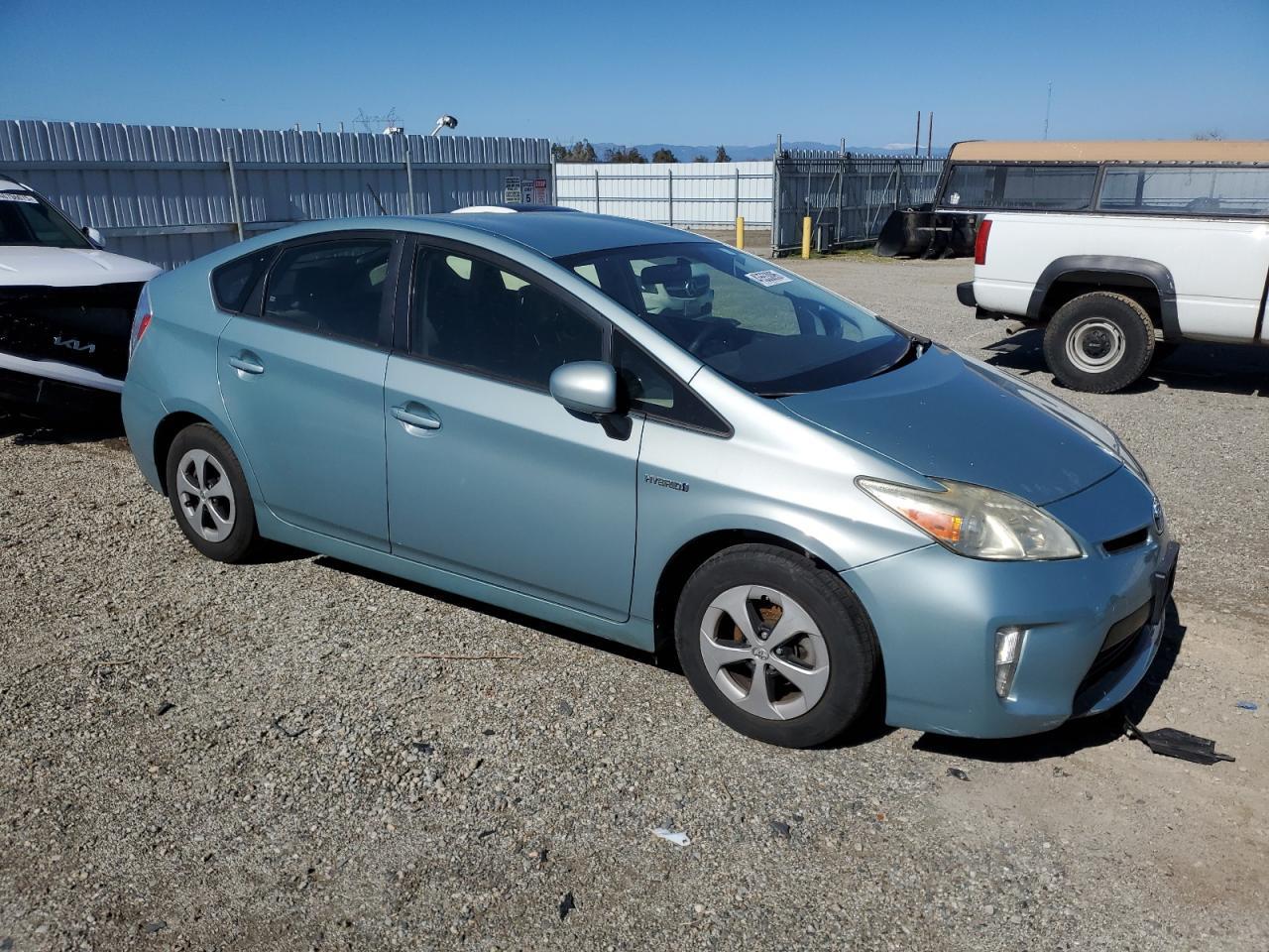2015 TOYOTA PRIUS - Фото 4