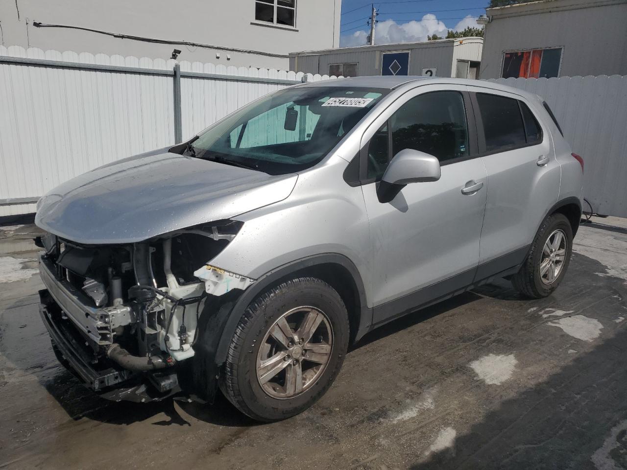 2020 CHEVROLET TRAX LS car image