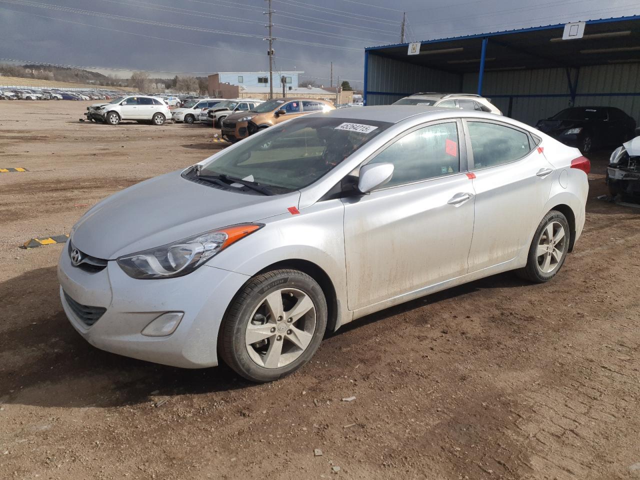 2013 HYUNDAI ELANTRA GL