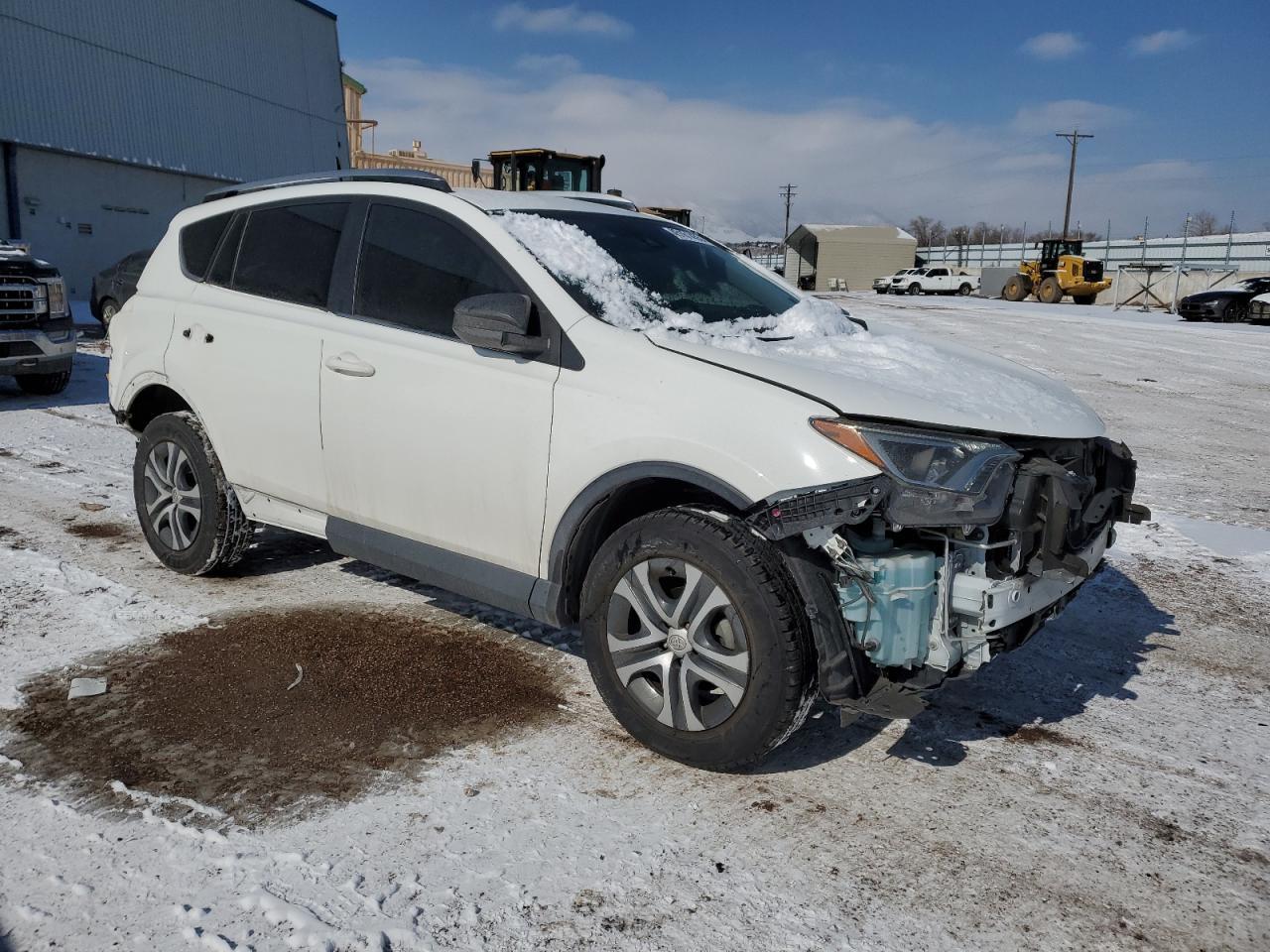 2017 TOYOTA RAV4 LE - Image 4