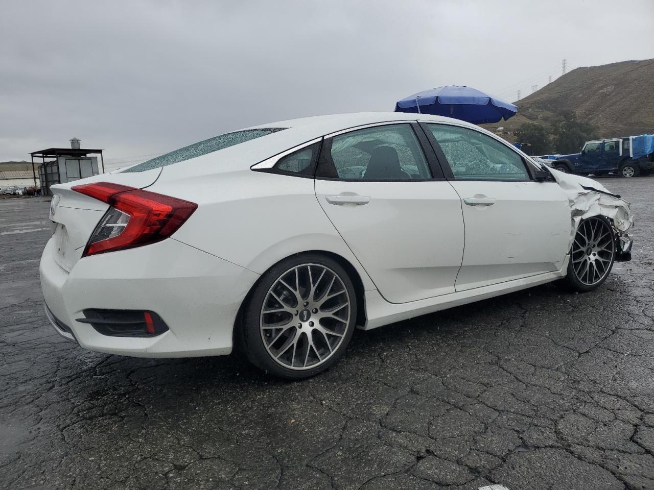 2020 HONDA CIVIC LX - Image 3