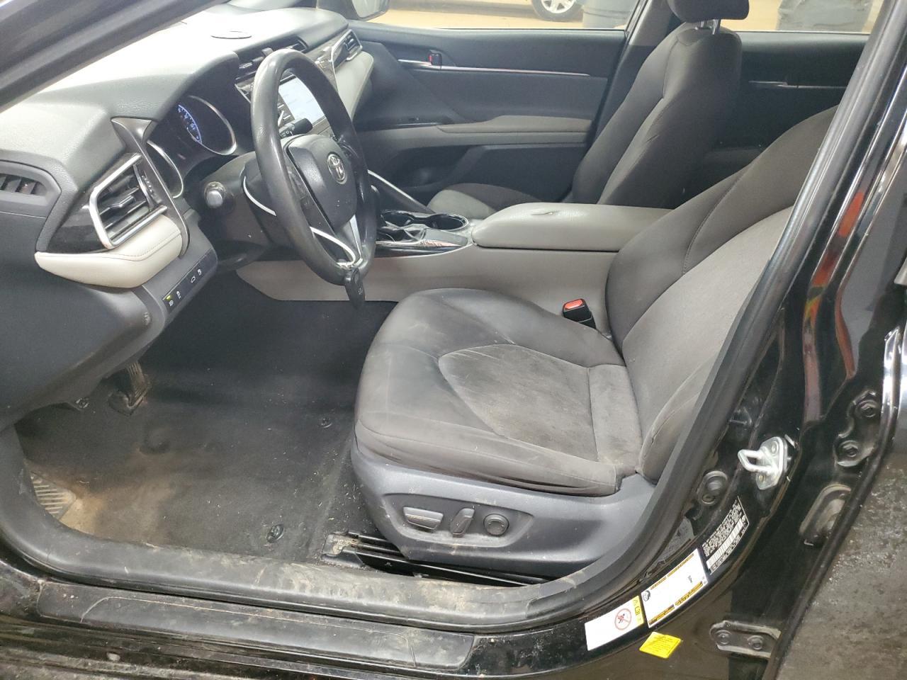 2018 TOYOTA CAMRY L - Фото 7
