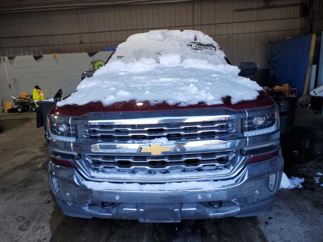 2017 CHEVROLET SILVERADO - Image 5