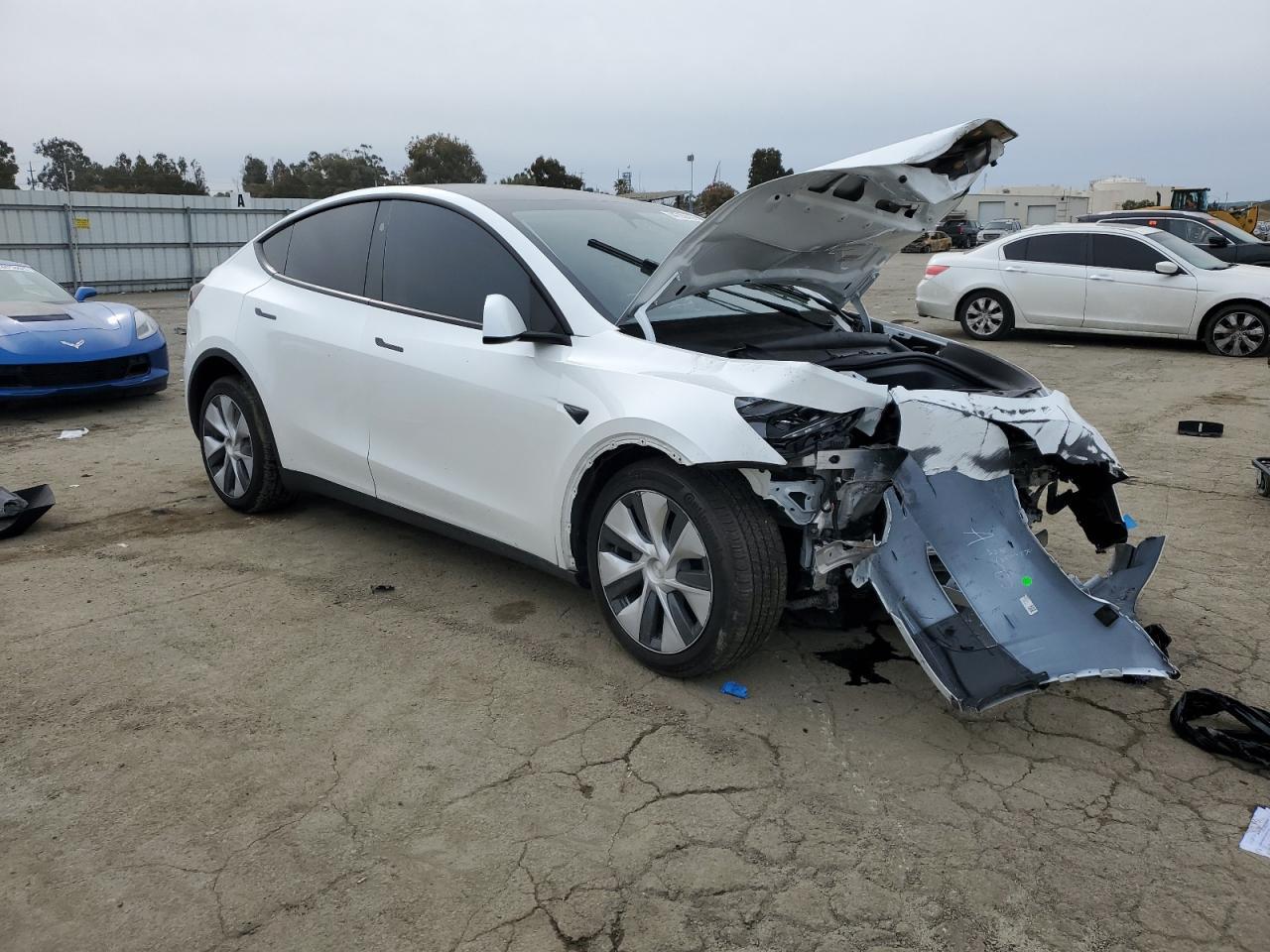 2024 TESLA MODEL Y - Image 4