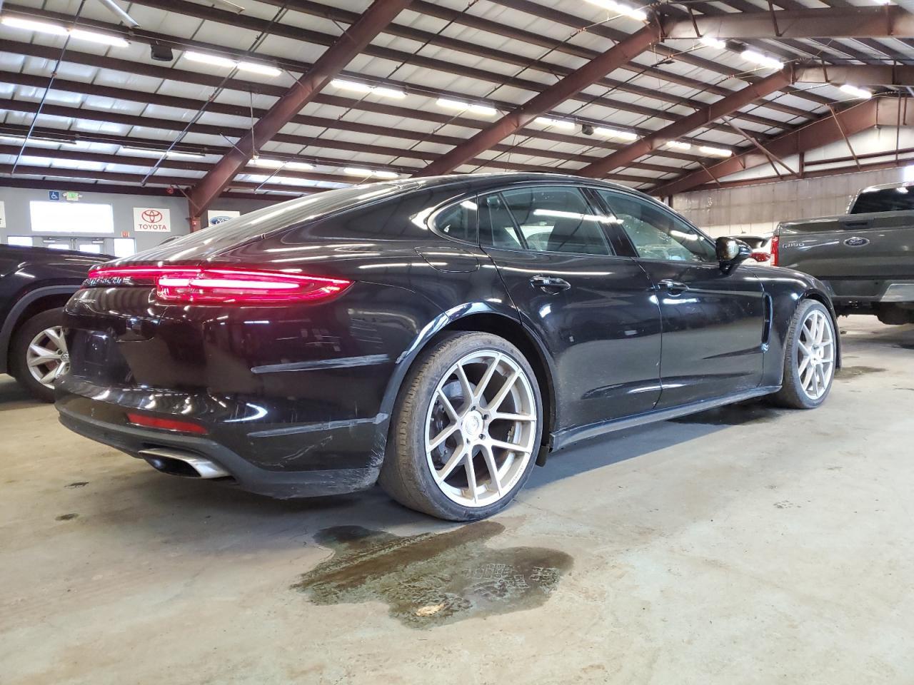 2018 PORSCHE PANAMERA 4 - Фото 3