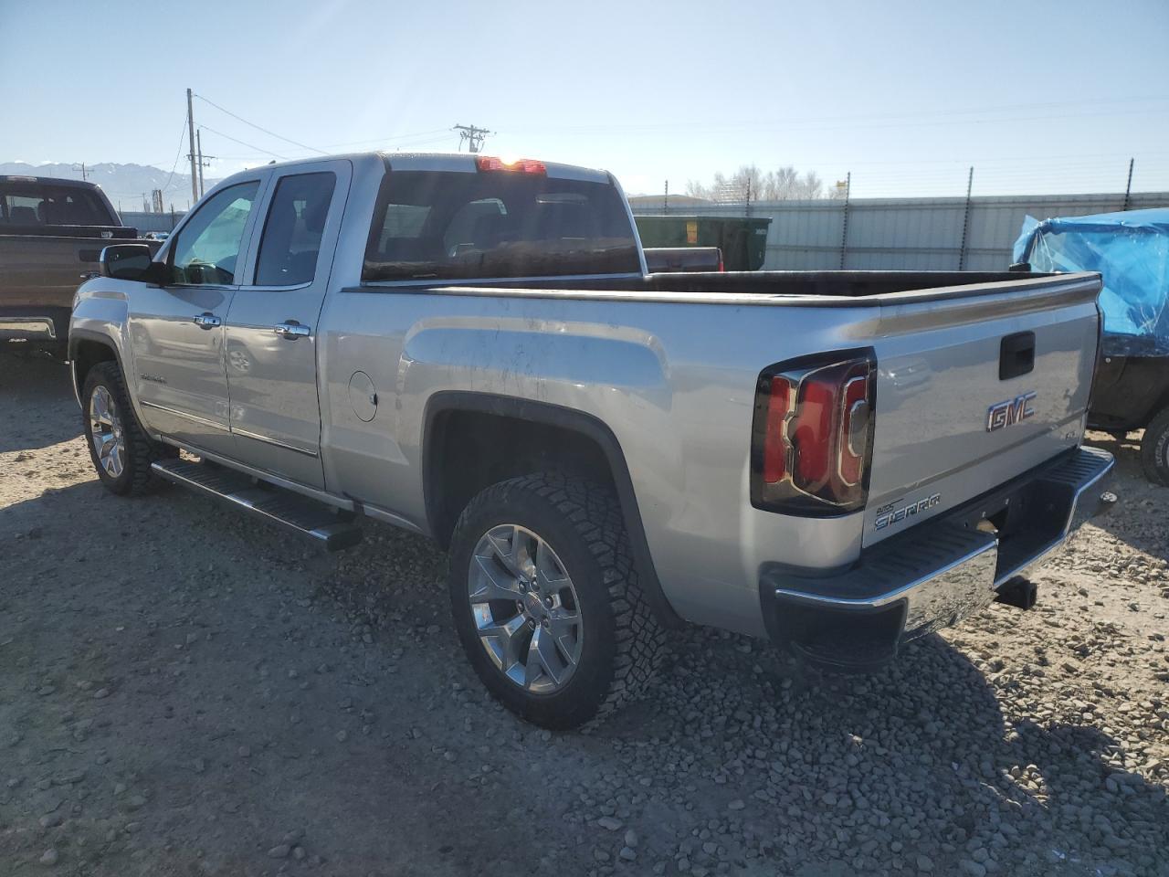 2017 GMC SIERRA K15 - Фото 2
