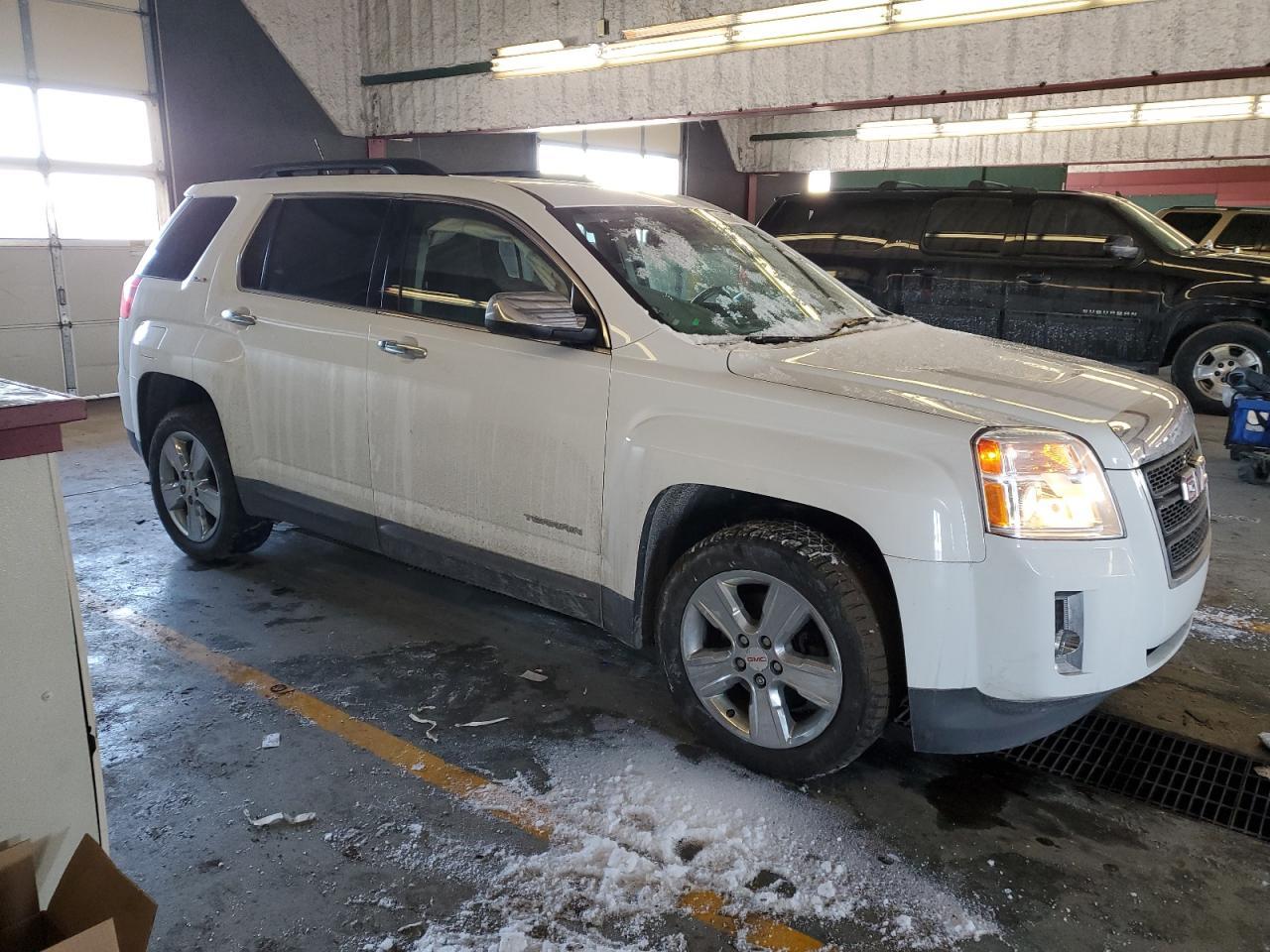 2014 GMC TERRAIN SL - Image 4