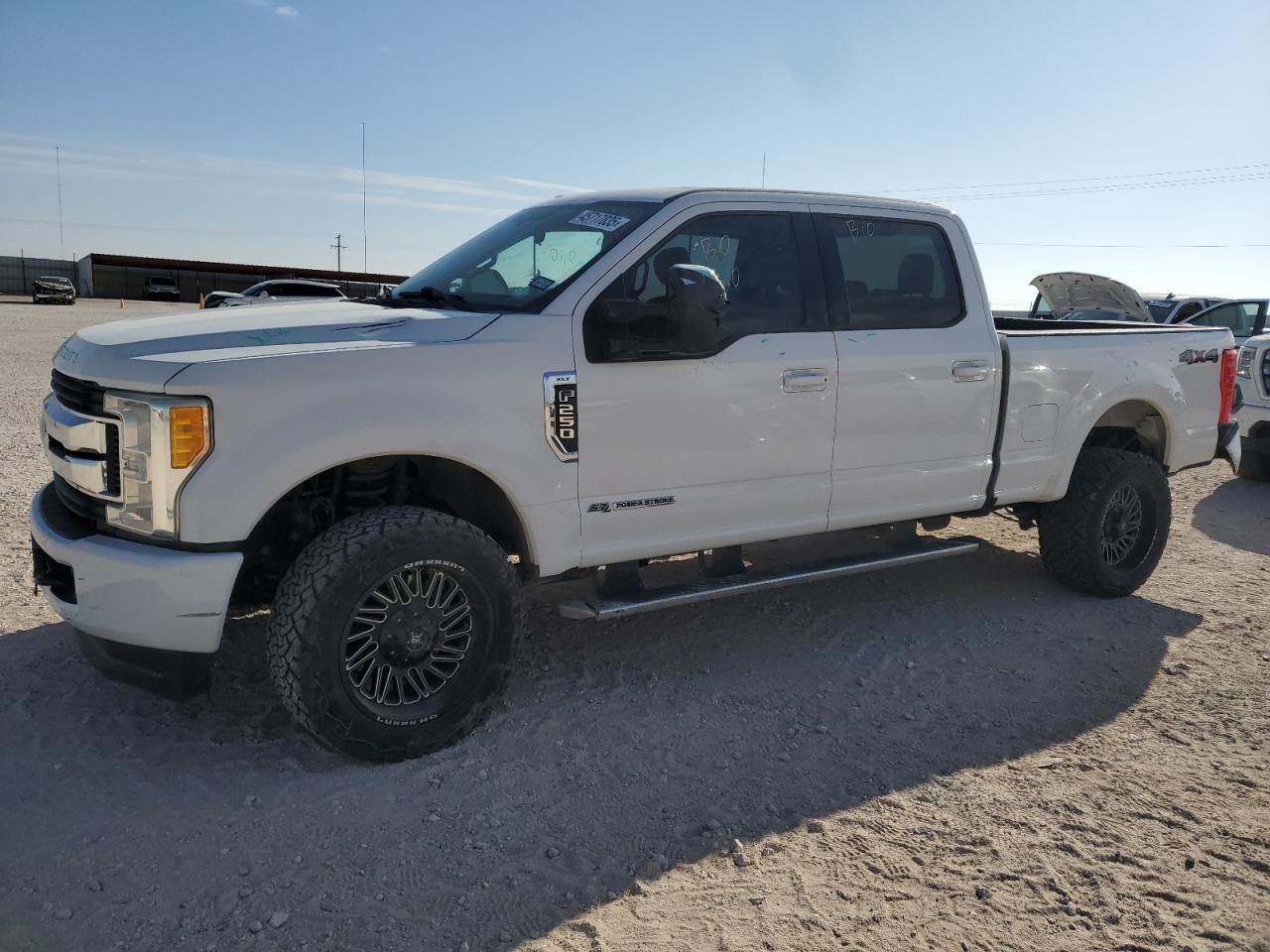 2017 FORD F250 SUPER