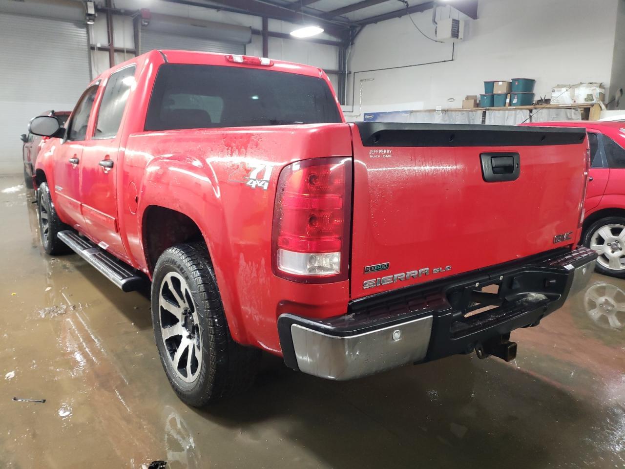 2011 GMC SIERRA K15 - Фото 2