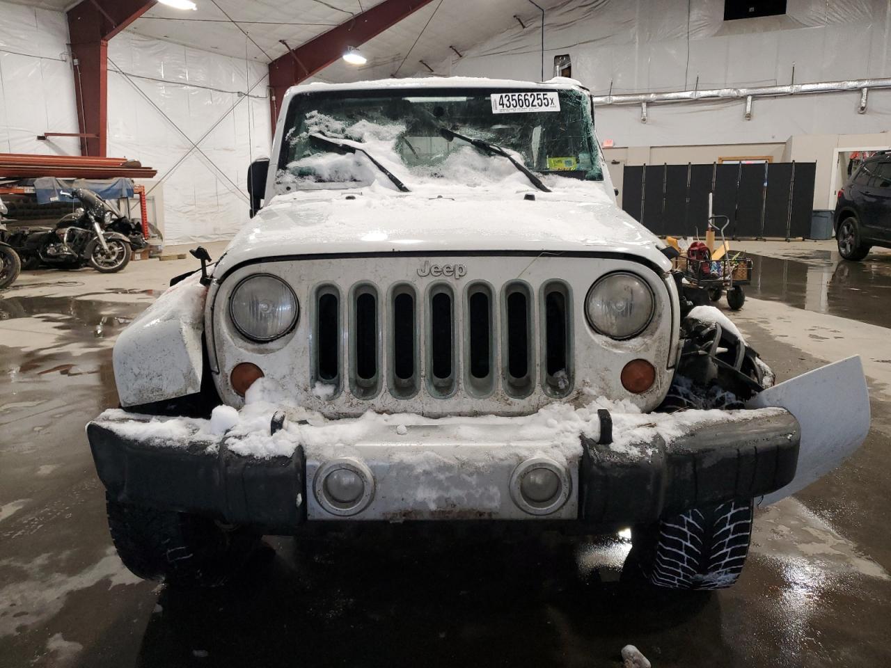 2012 JEEP WRANGLER U - Фото 5
