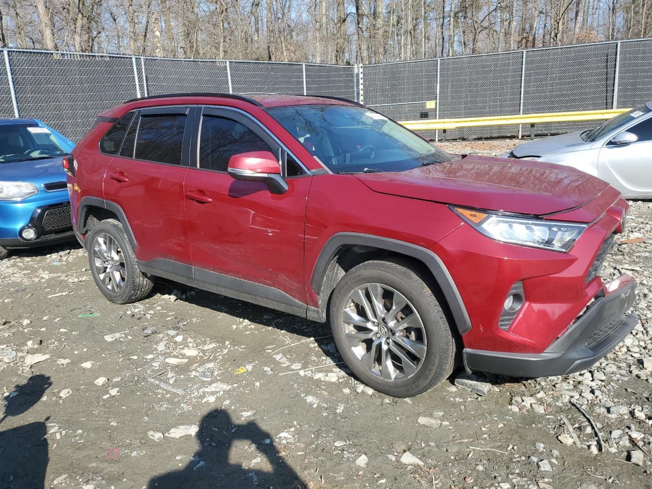 2019 TOYOTA RAV4 XLE P - Фото 4