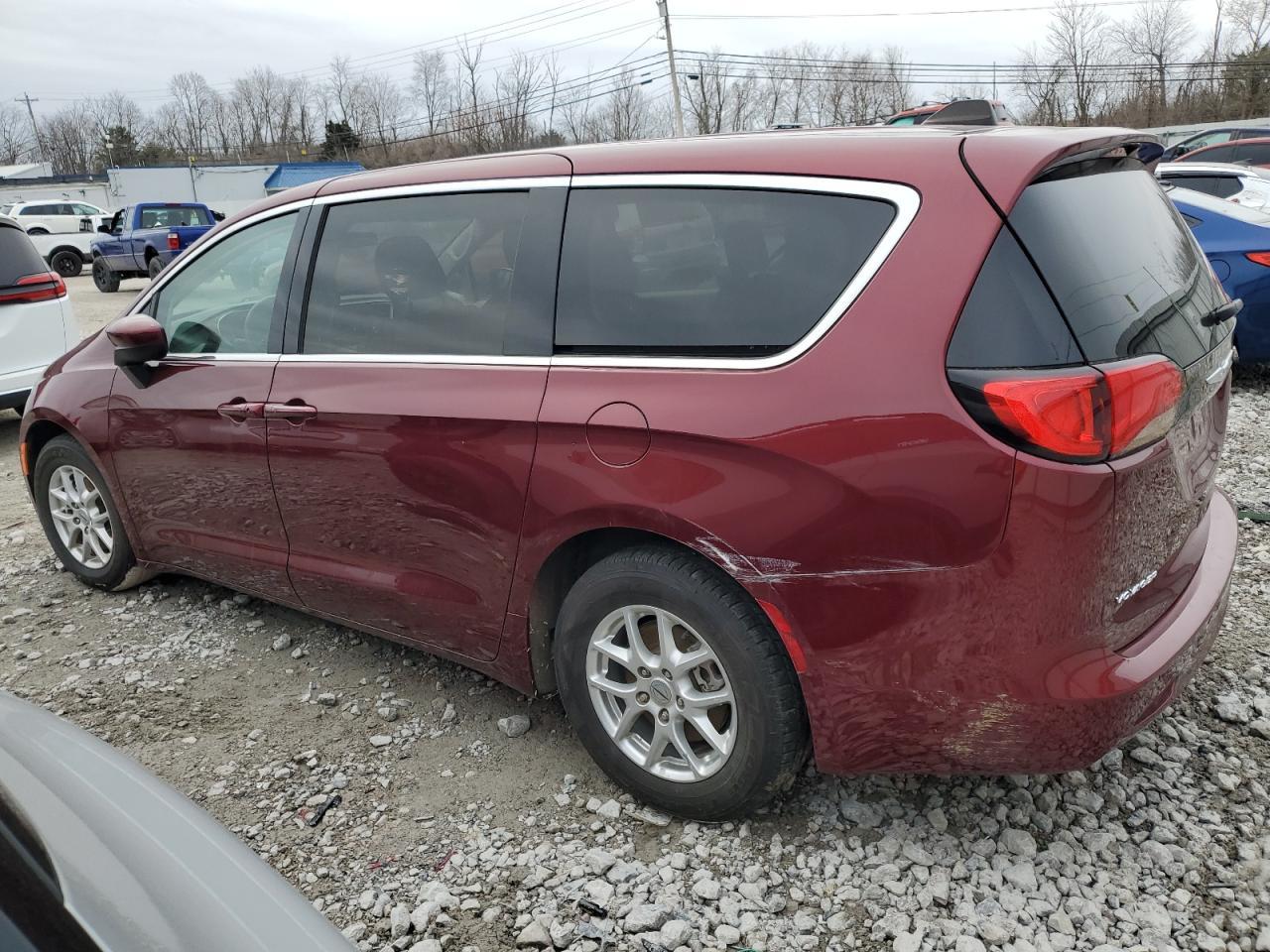 2022 CHRYSLER VOYAGER LX - Фото 2