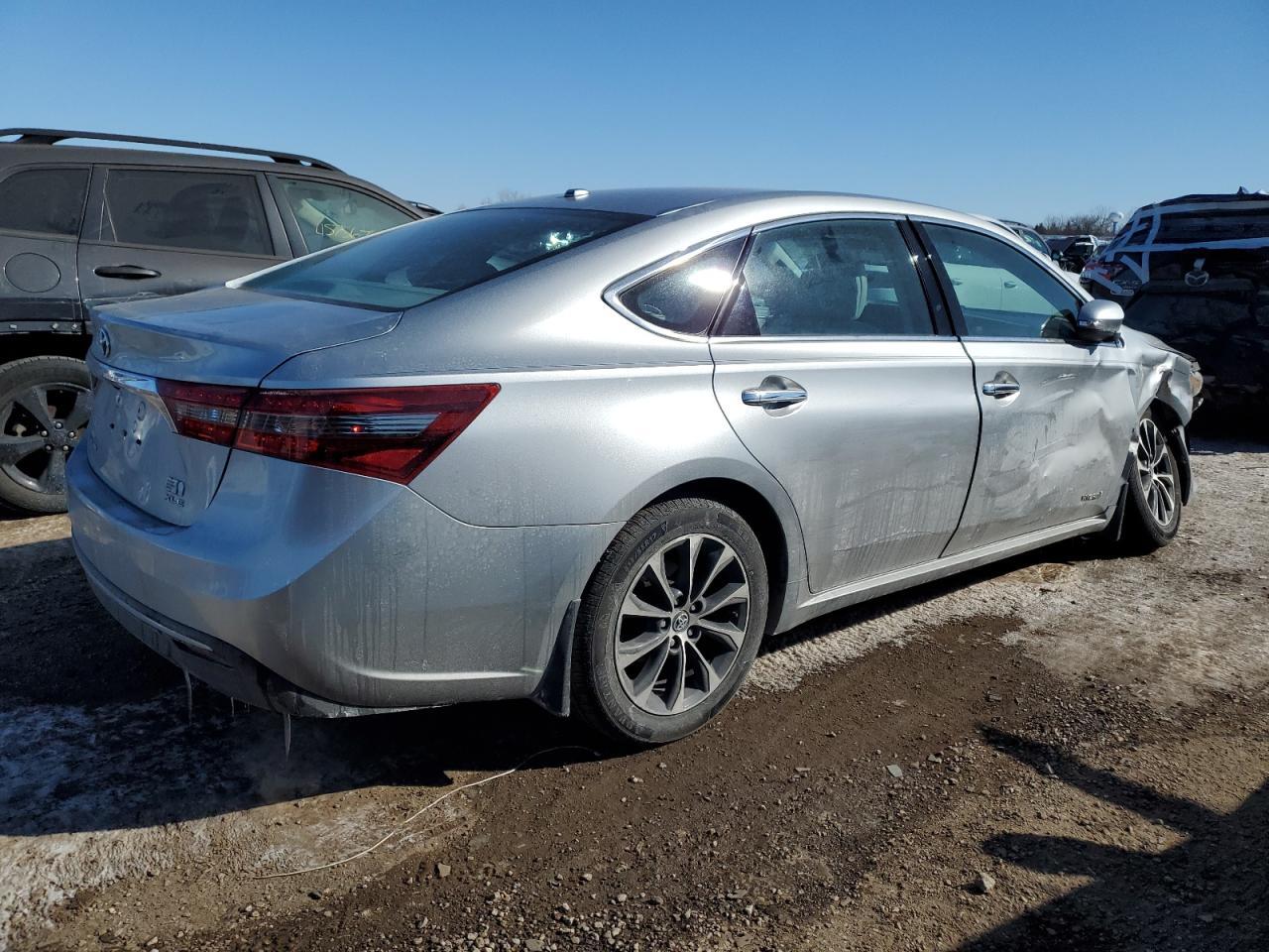 2016 TOYOTA AVALON HYB - Image 3