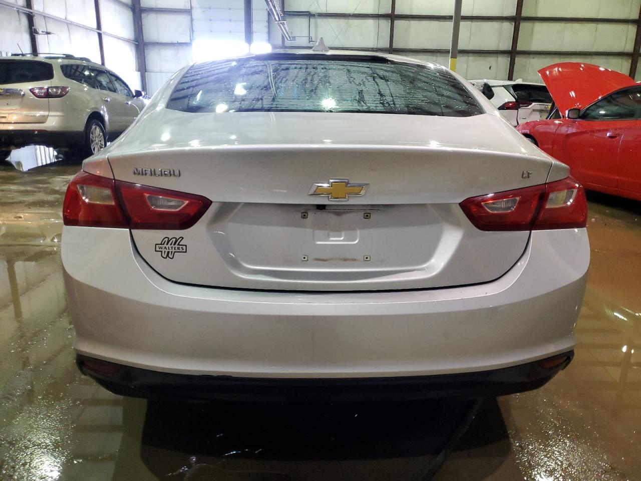 2017 CHEVROLET MALIBU LT - Фото 6