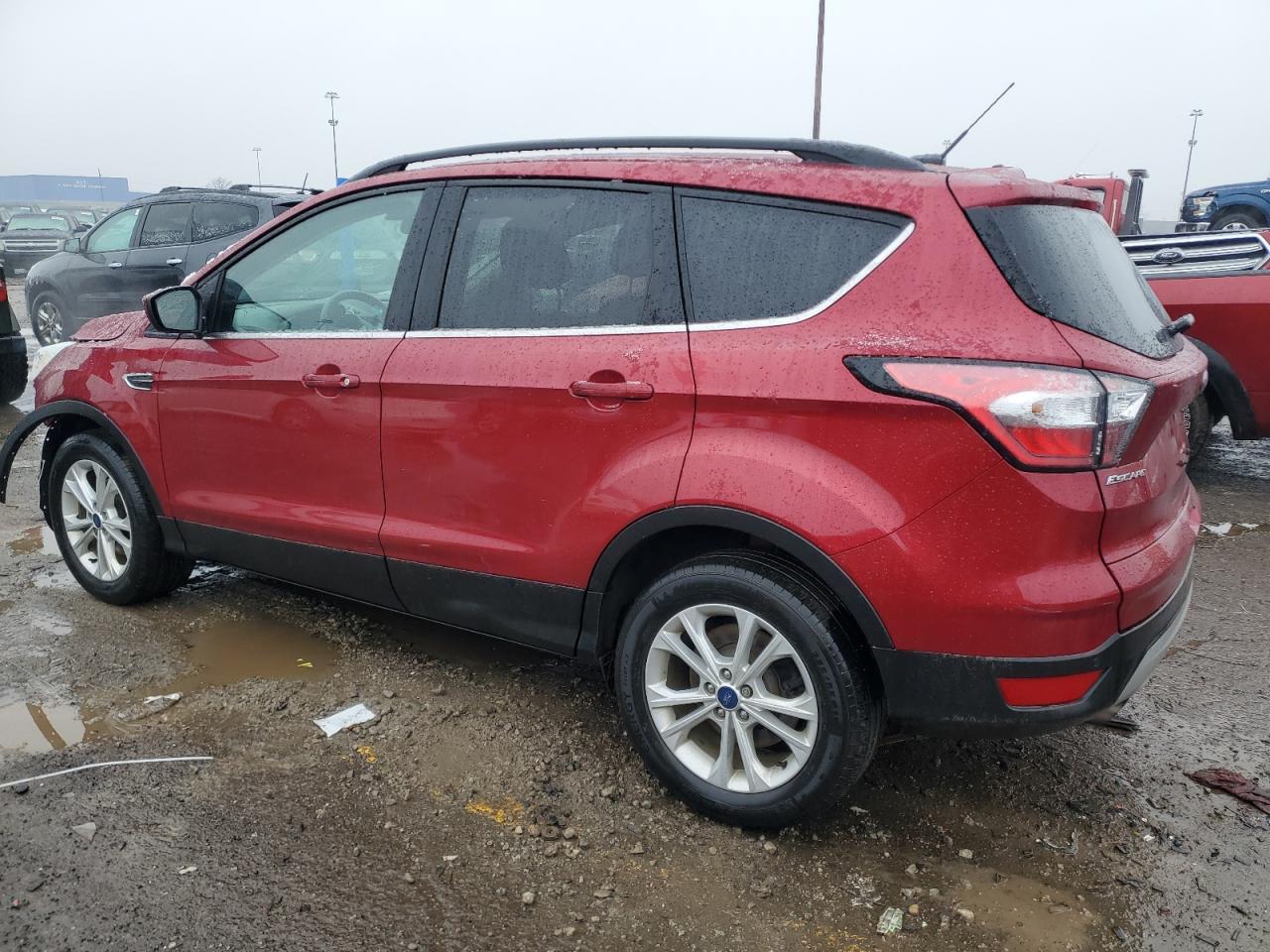 2017 FORD ESCAPE SE - Фото 2