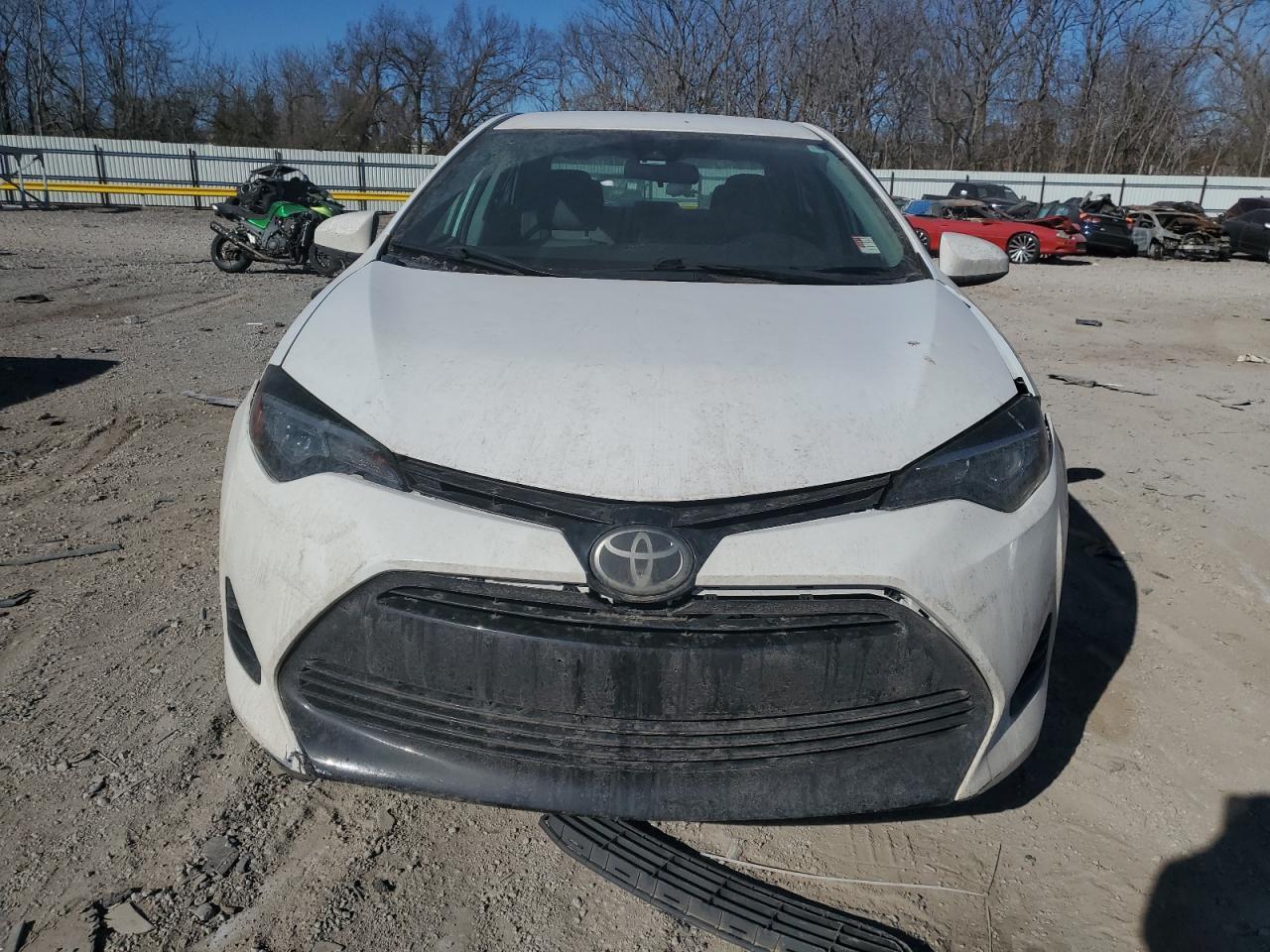 2019 TOYOTA COROLLA L - Фото 5