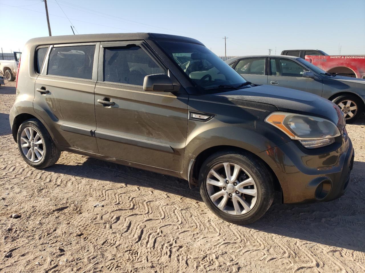 2013 KIA SOUL - Image 4