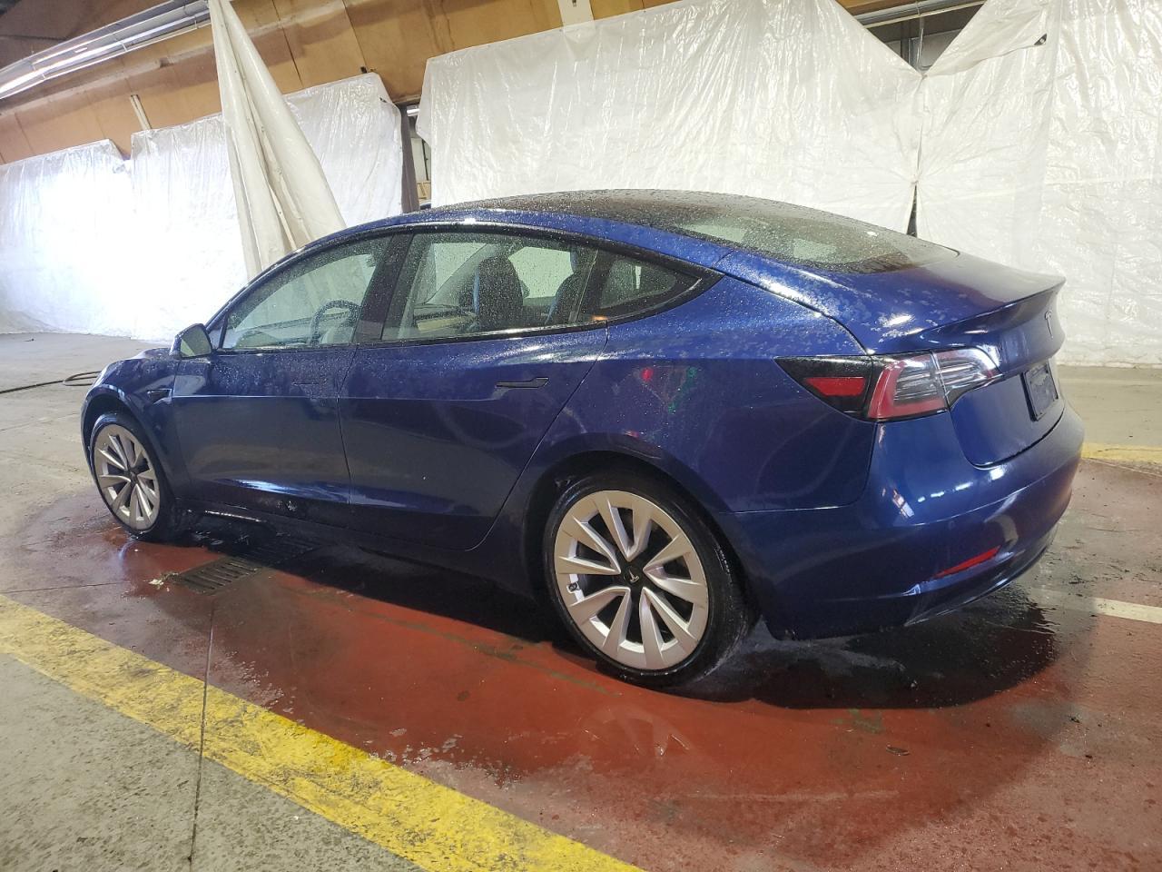 2022 TESLA MODEL 3 - Image 2