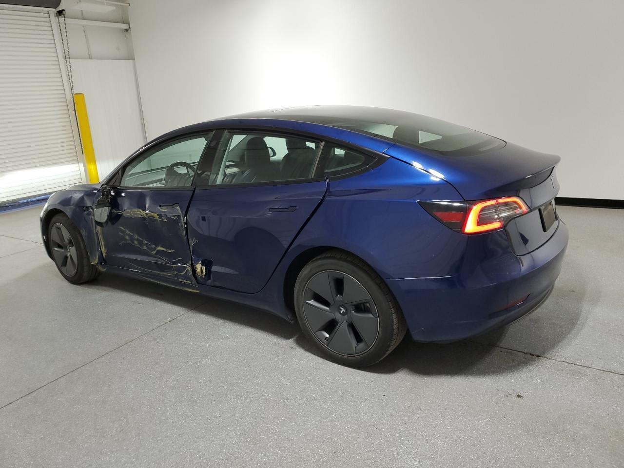 2023 TESLA MODEL 3 - Image 2