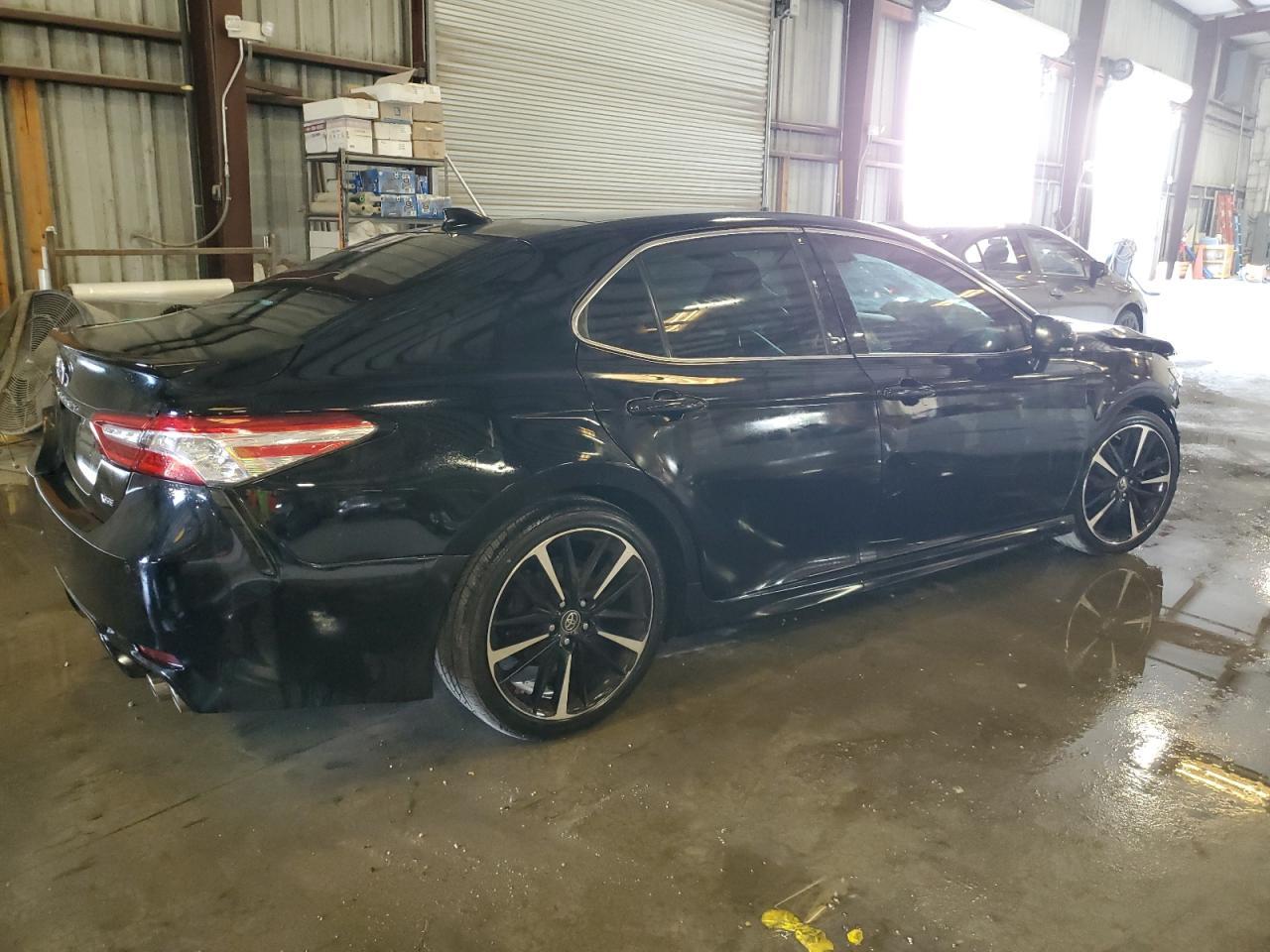 2018 TOYOTA CAMRY XSE - Image 3