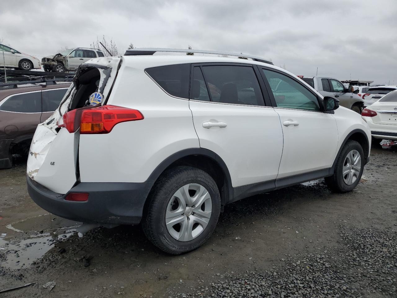 2014 TOYOTA RAV4 LE - Image 3