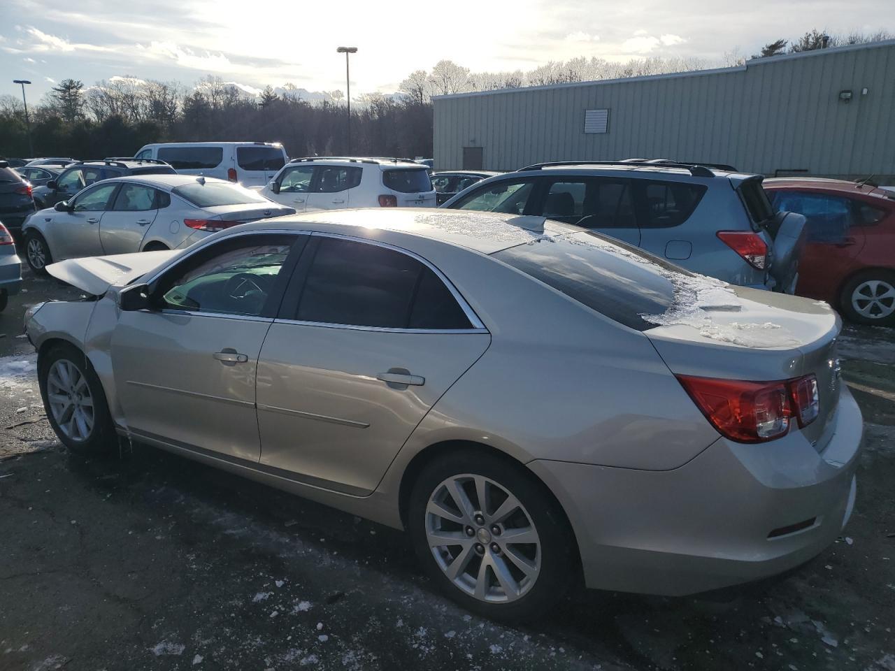 2015 CHEVROLET MALIBU 2LT - Image 2
