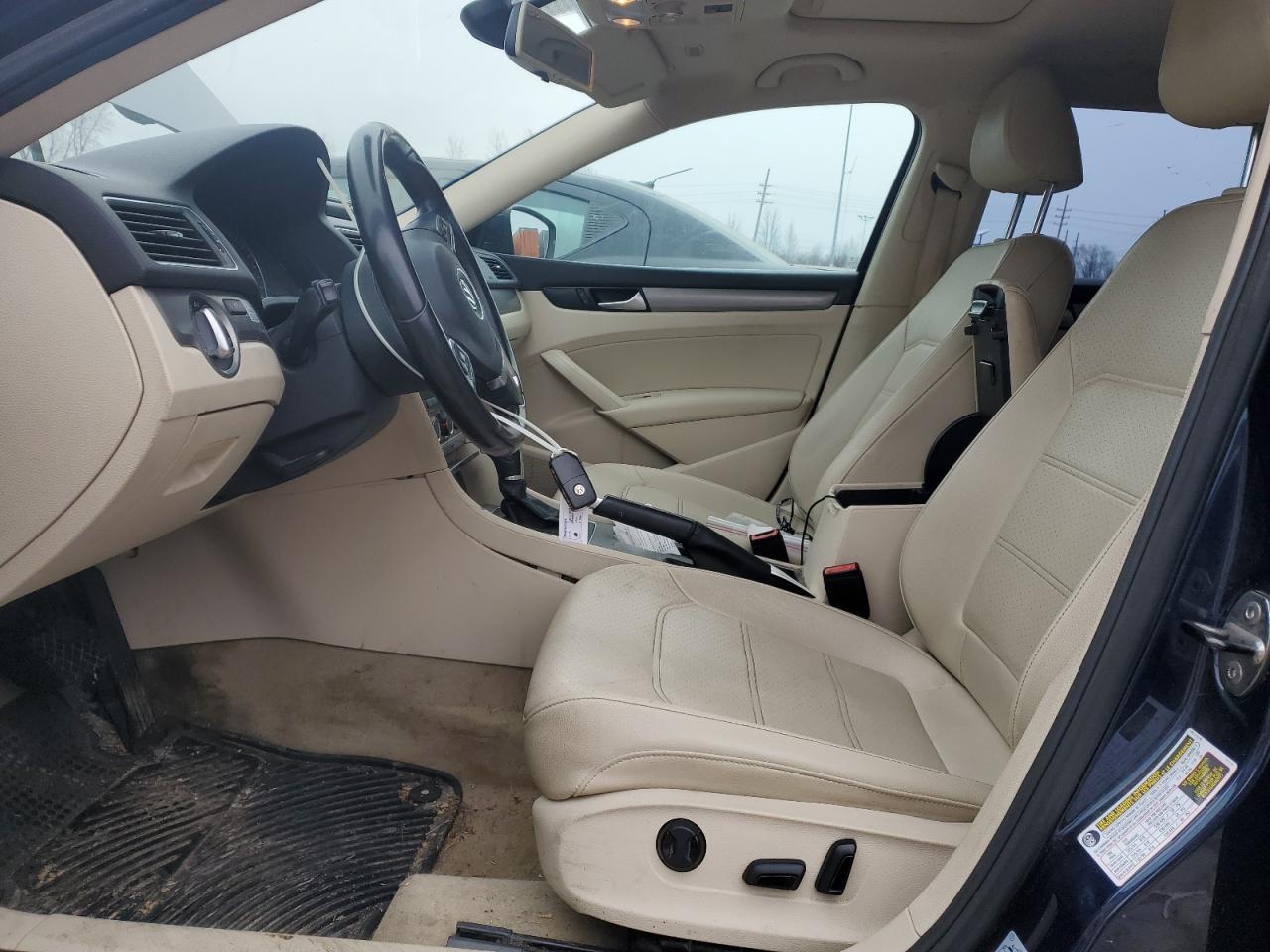 2014 VOLKSWAGEN PASSAT SE - Фото 7