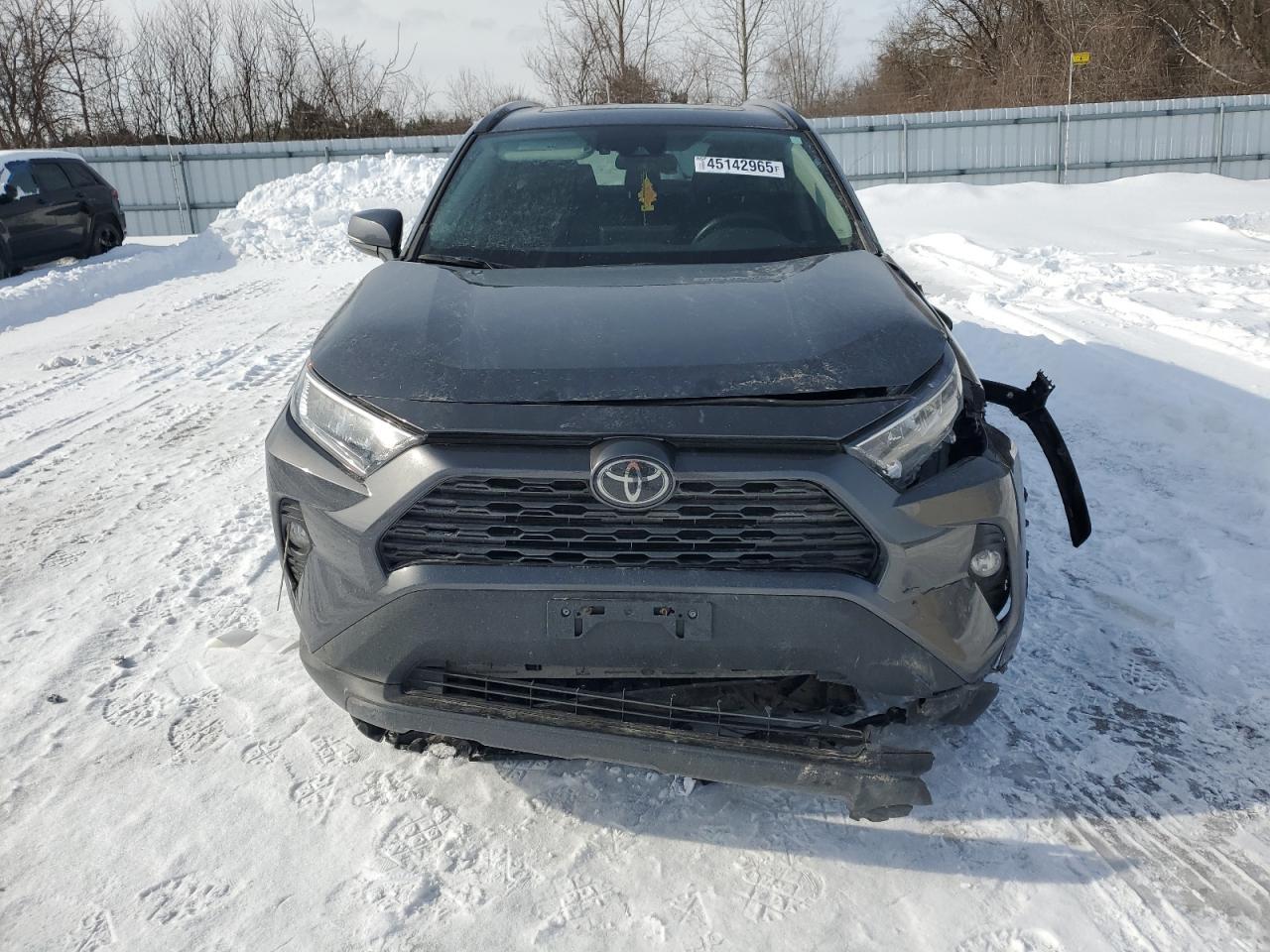2020 TOYOTA RAV4 XLE - Фото 5