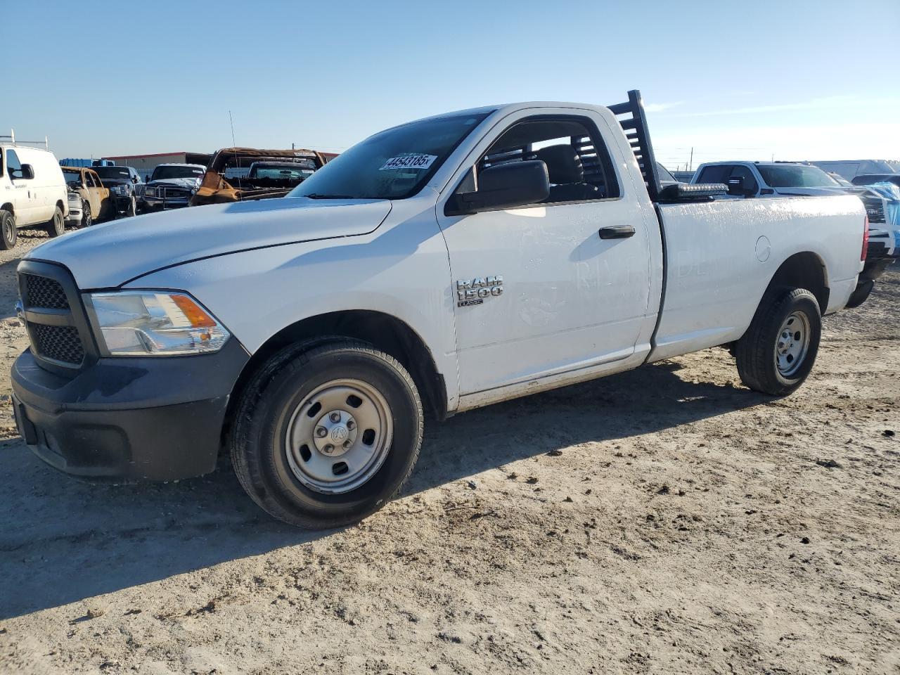 2019 RAM 1500 CLASS