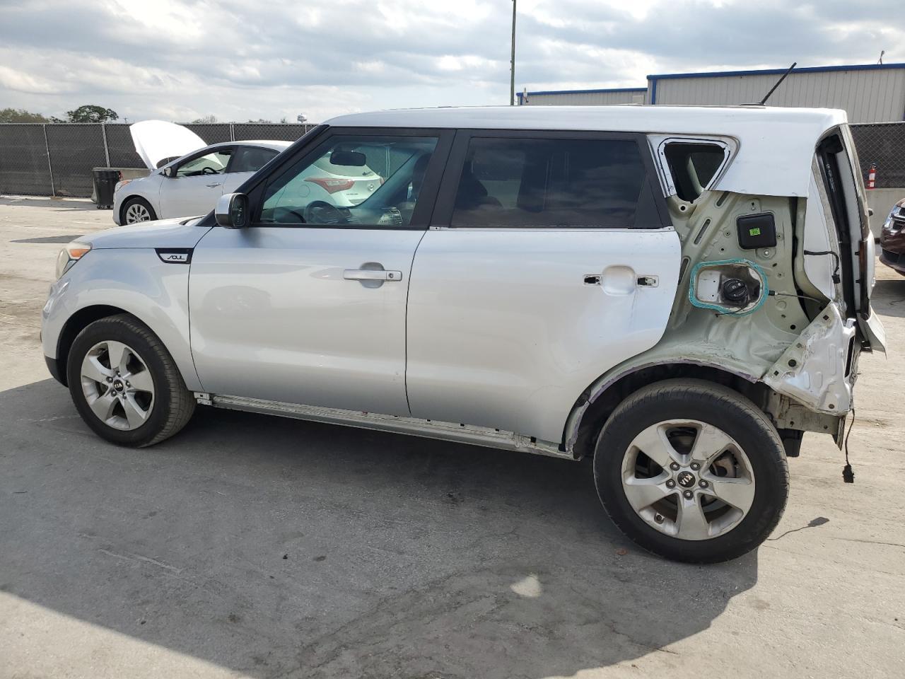 2019 KIA SOUL - Фото 2