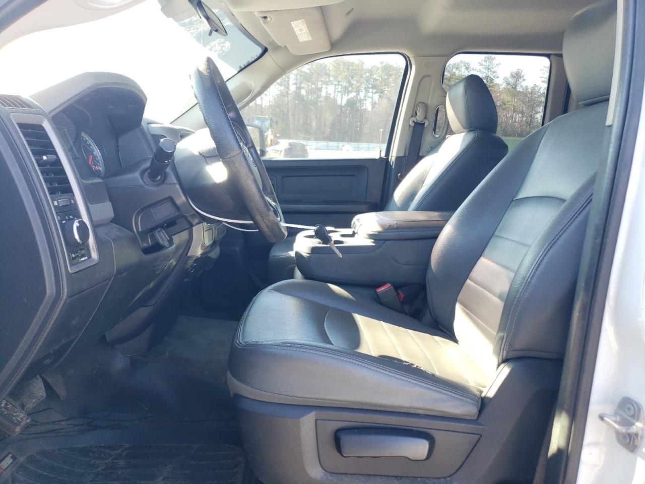 2017 RAM 1500 ST - Image 7