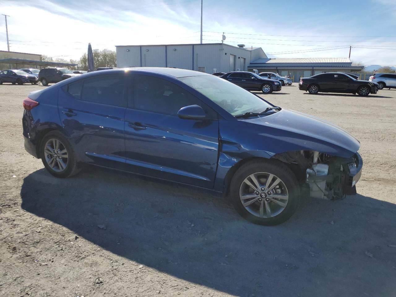 2017 HYUNDAI ELANTRA SE - Image 4