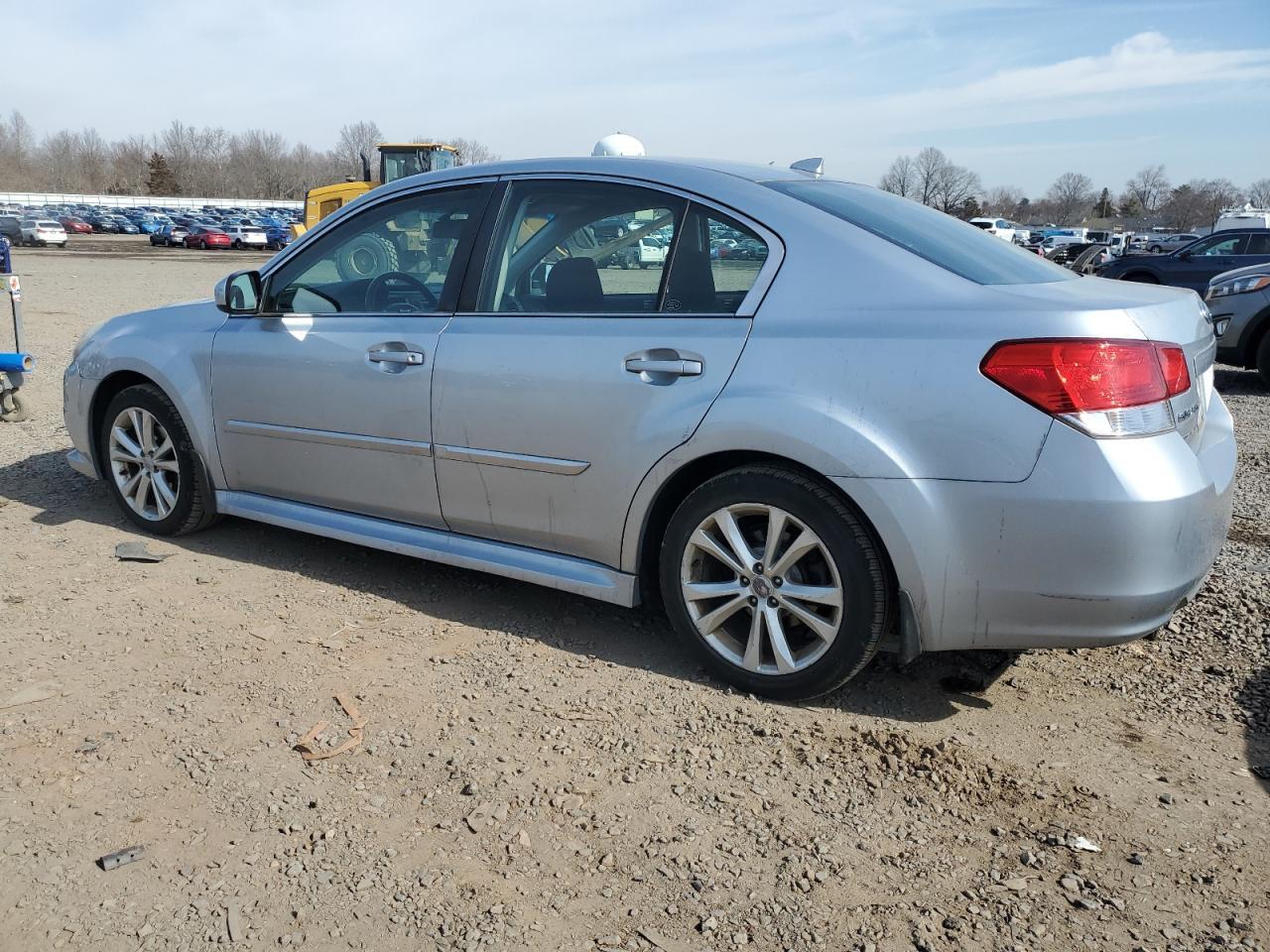 2014 SUBARU LEGACY 2.5 - Image 2