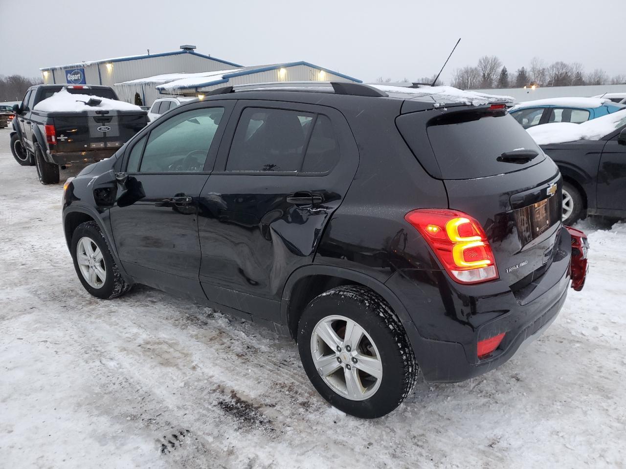 2021 CHEVROLET TRAX 1LT - Фото 2
