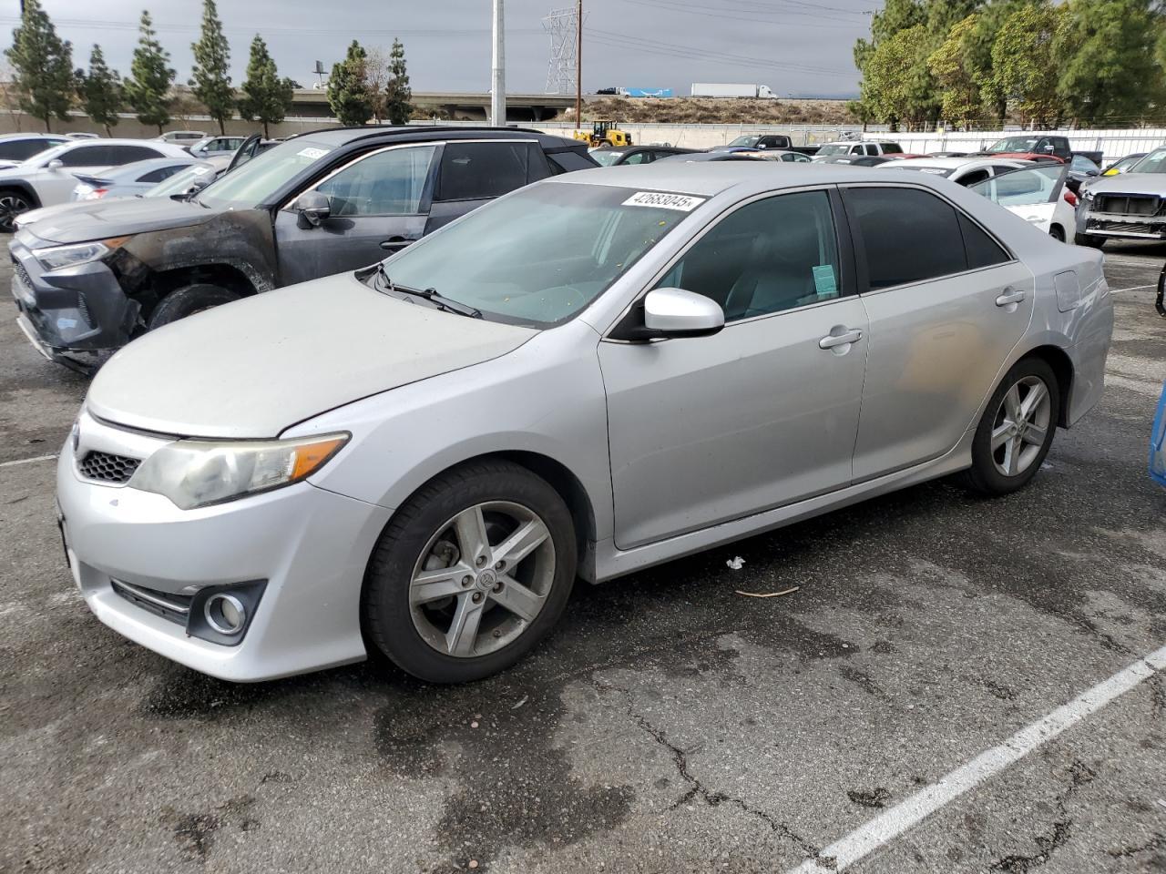 2013 TOYOTA CAMRY L