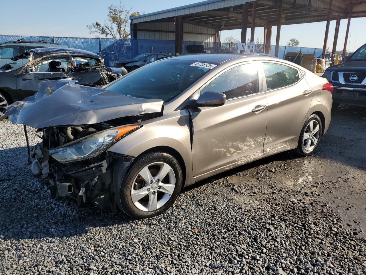 2013 HYUNDAI ELANTRA GL
