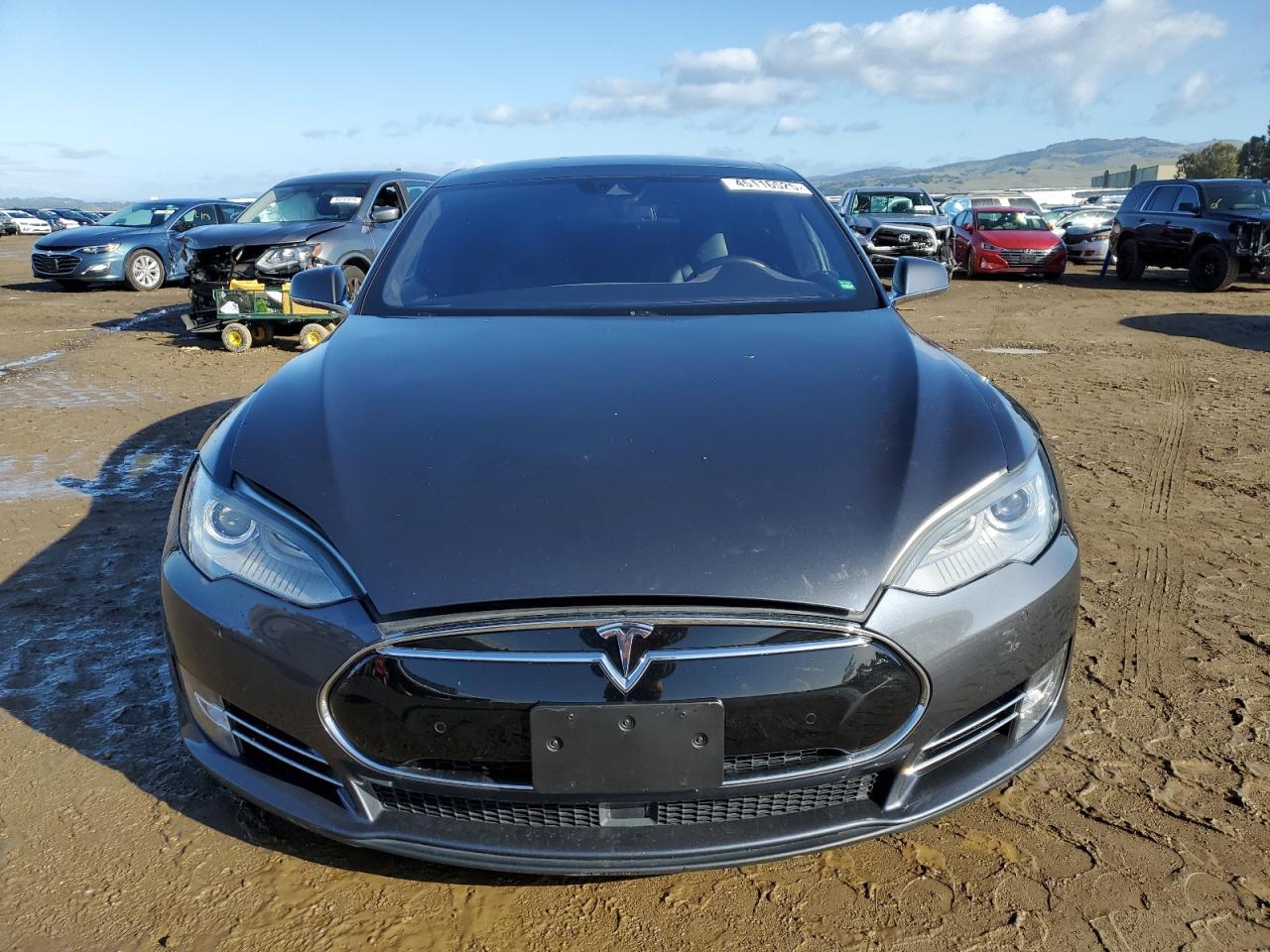 2015 TESLA MODEL S - Image 5