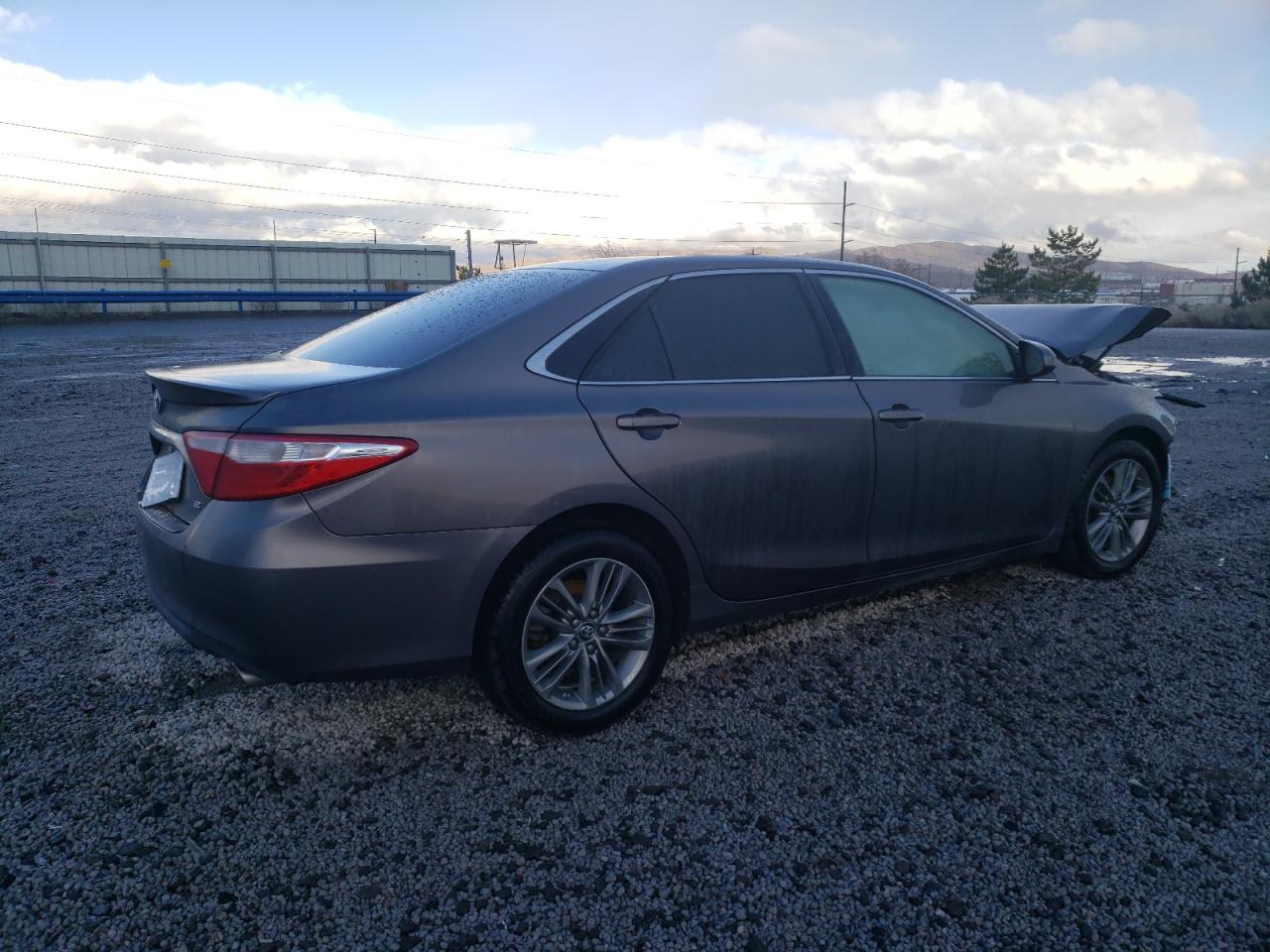 2016 TOYOTA CAMRY LE - Image 3