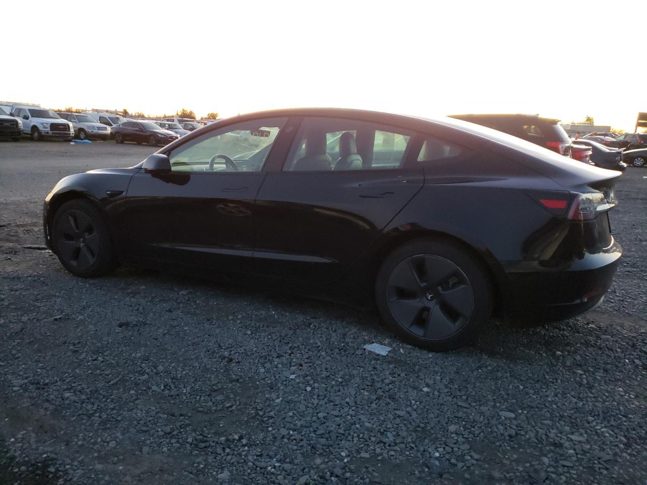 2022 TESLA MODEL 3 - Image 2