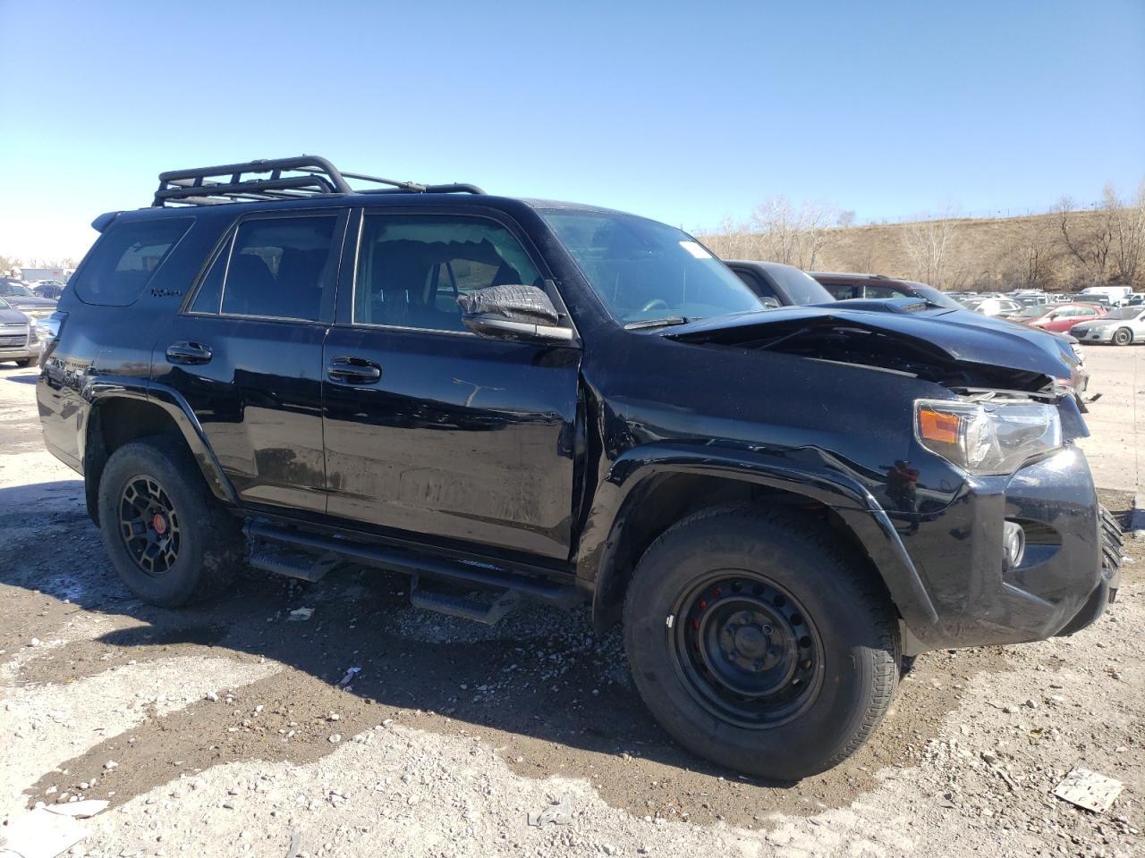 2022 TOYOTA 4RUNNER SR - Image 4