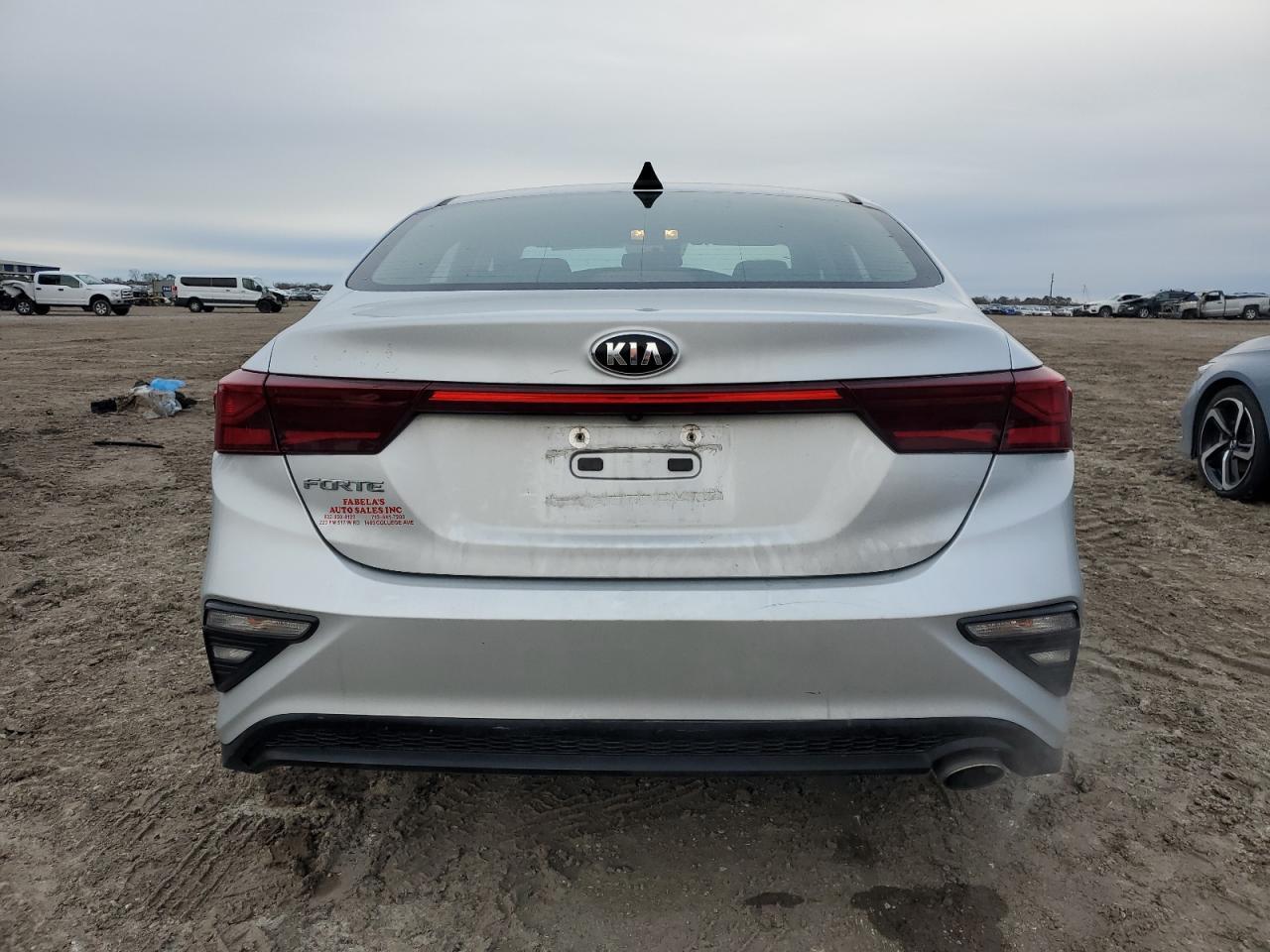 2020 KIA FORTE FE - Image 6