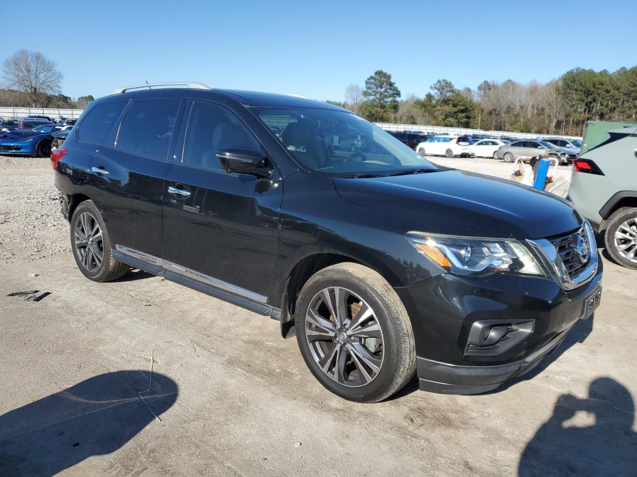 2017 NISSAN PATHFINDER - Фото 4